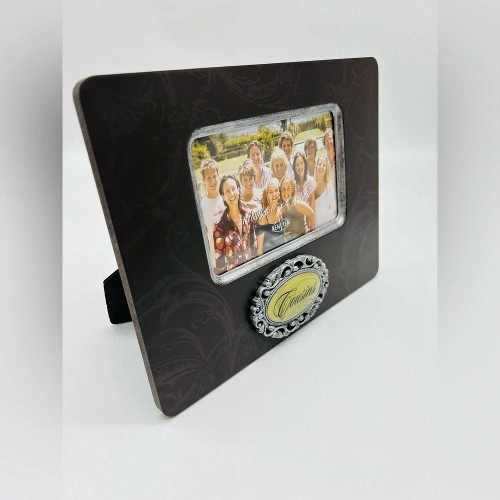 Cousins 6x4 wooden picture frame NEW